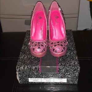 Mochi brand Pink Pumps Size 6.5